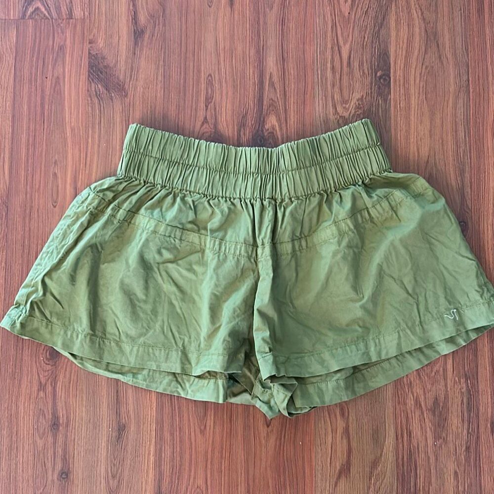Pilcro anthropology green elastic band cotton blend shorts m